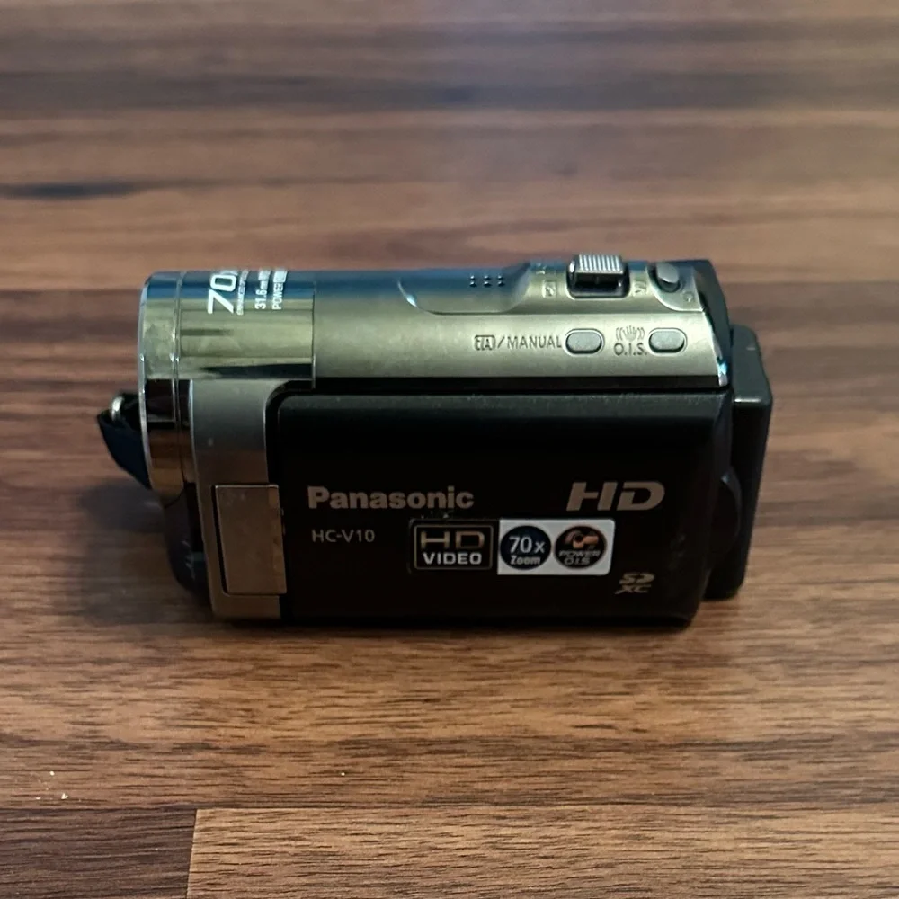 VTG Panasonic HC-V10P Digital Video Camera